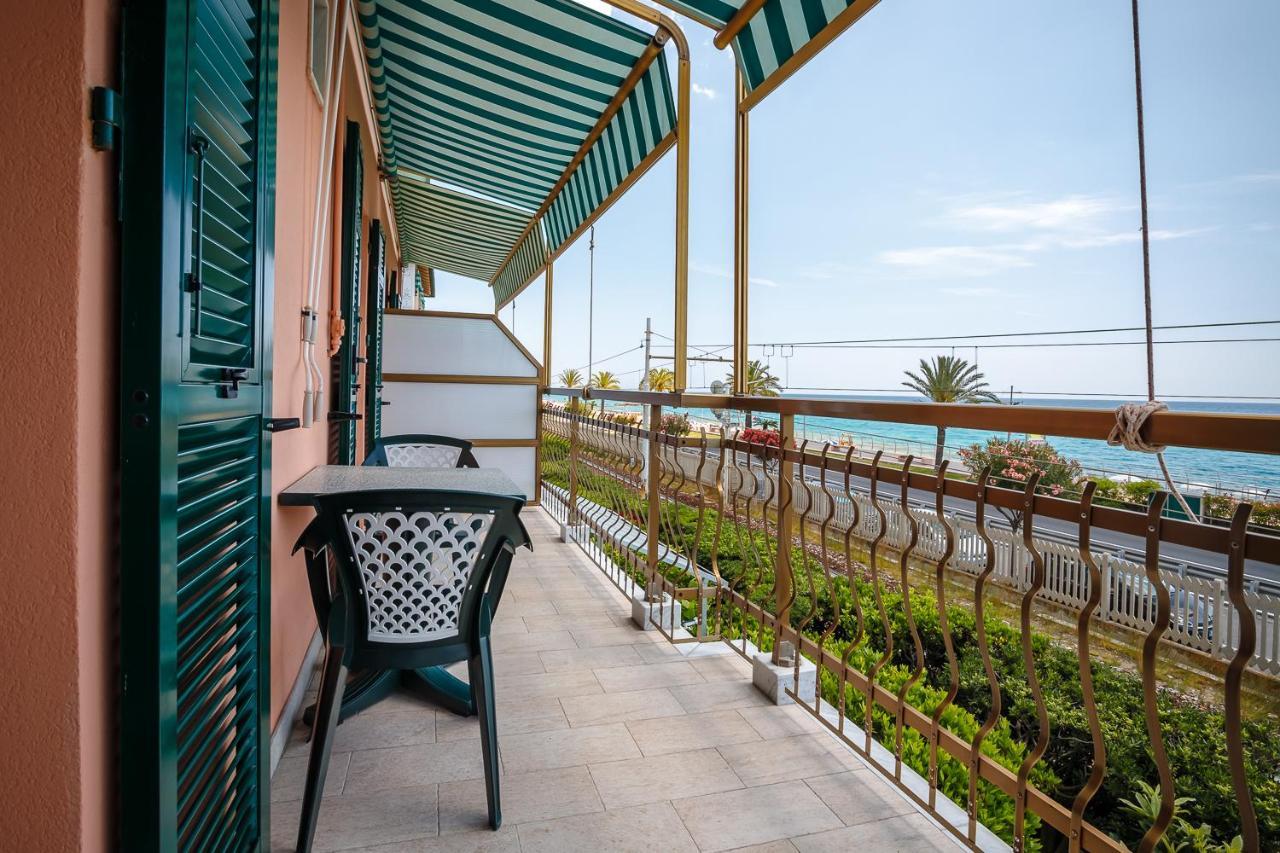 Residence Villa Alda Pietra Ligure Ngoại thất bức ảnh