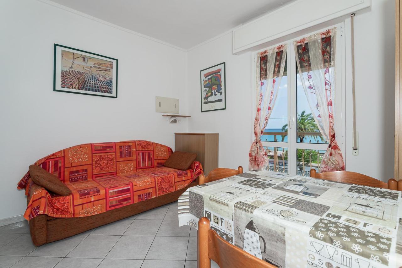 Residence Villa Alda Pietra Ligure Ngoại thất bức ảnh